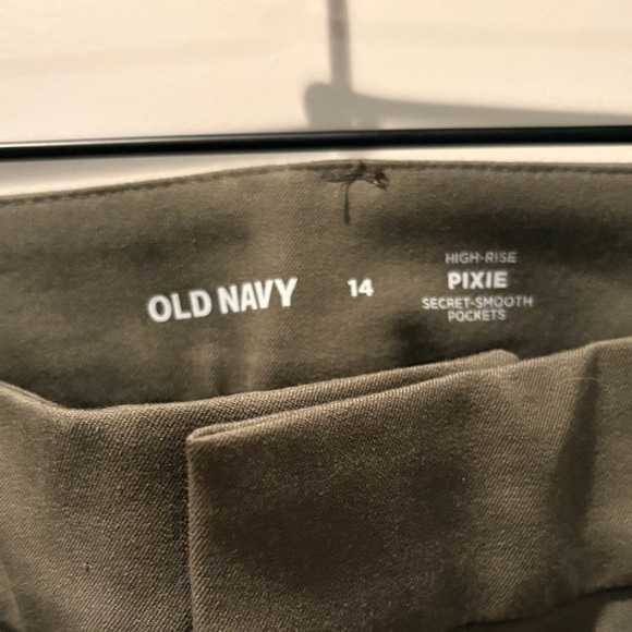 Old Navy Women's Olive Chinos - Picture 2 of 2